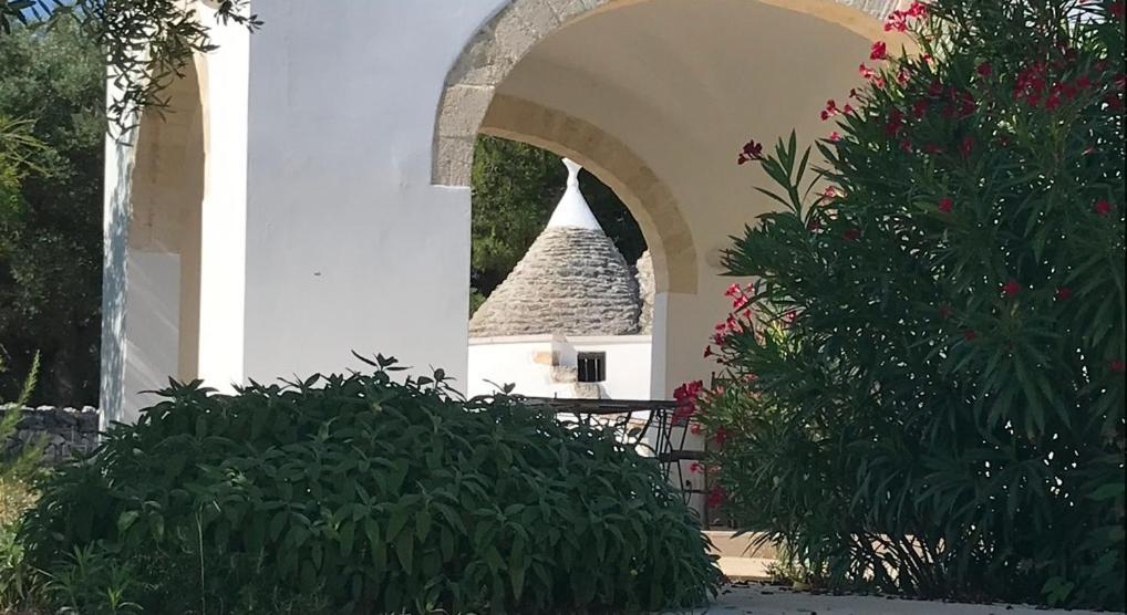 Traditional Trullo With Private Pool Near Ostuni Villa ภายนอก รูปภาพ